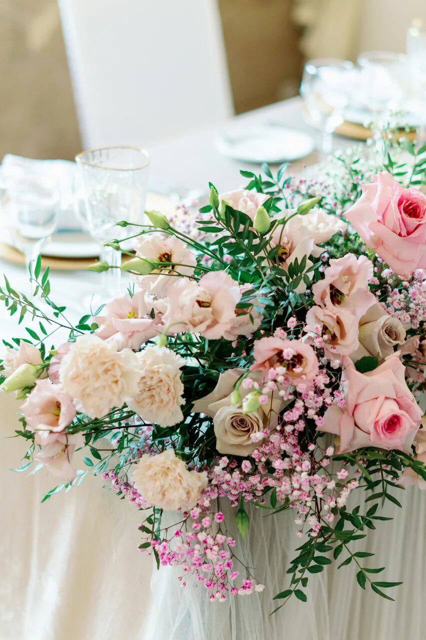 Wedding floral design by IONE