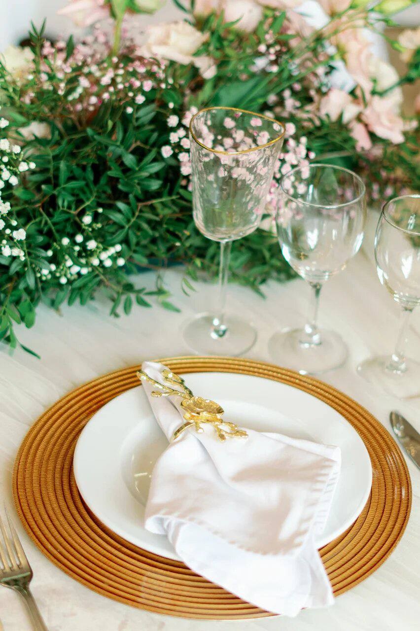 Wedding floral design by IONE